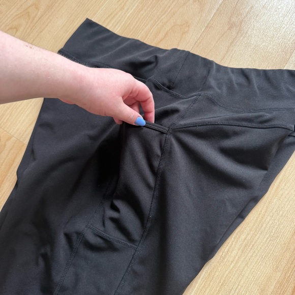 Pop Fit cropped black compression leggings, mesh inserts, sz 3xl - Picture 4 of 7